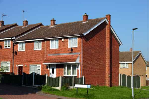 Can I Alter The Party Wall Surveyor? - A Crucial Guide From Faulkner Surveyors 3 Do you want to change the party wall surveyor you are using? Get the best results from Faulkners Norwich NOW!